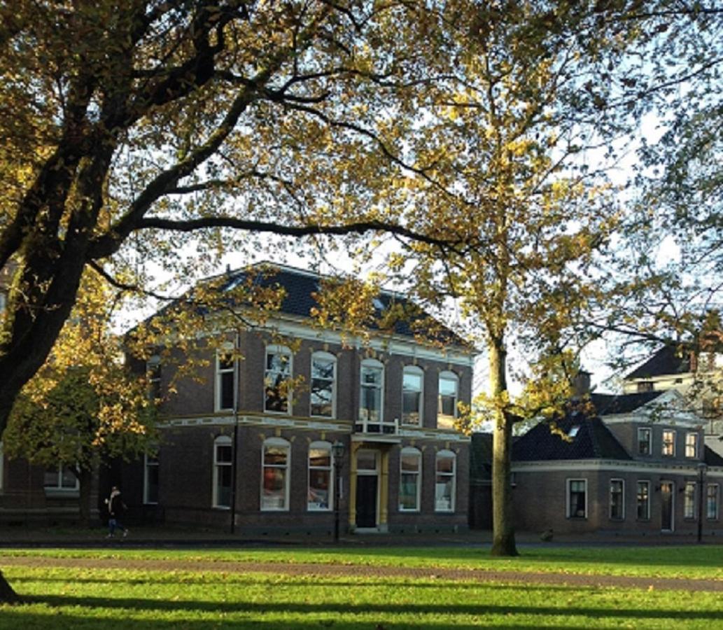 "In De Kloosterhof" Gratis Prive Parkeren Acomodação com café da manhã Assen Exterior foto