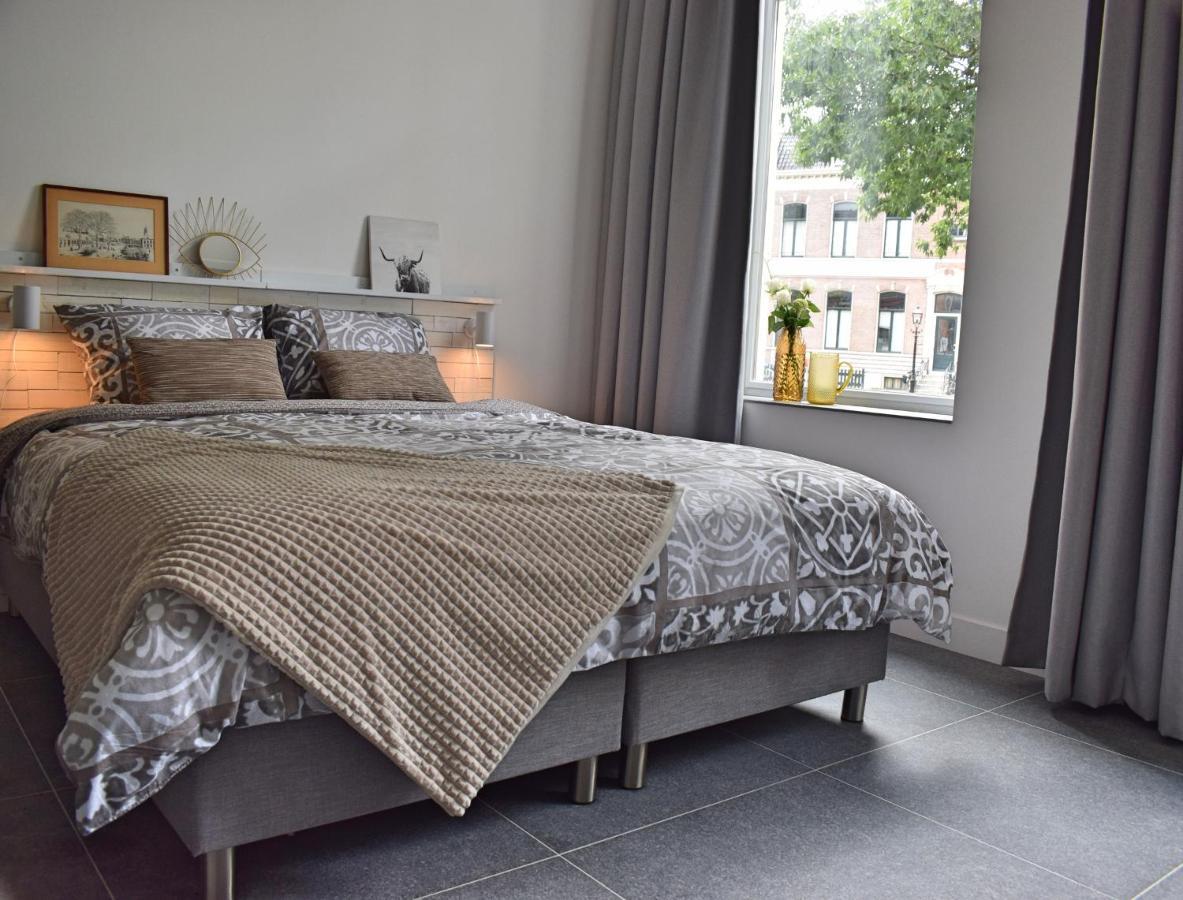 "In De Kloosterhof" Gratis Prive Parkeren Acomodação com café da manhã Assen Exterior foto