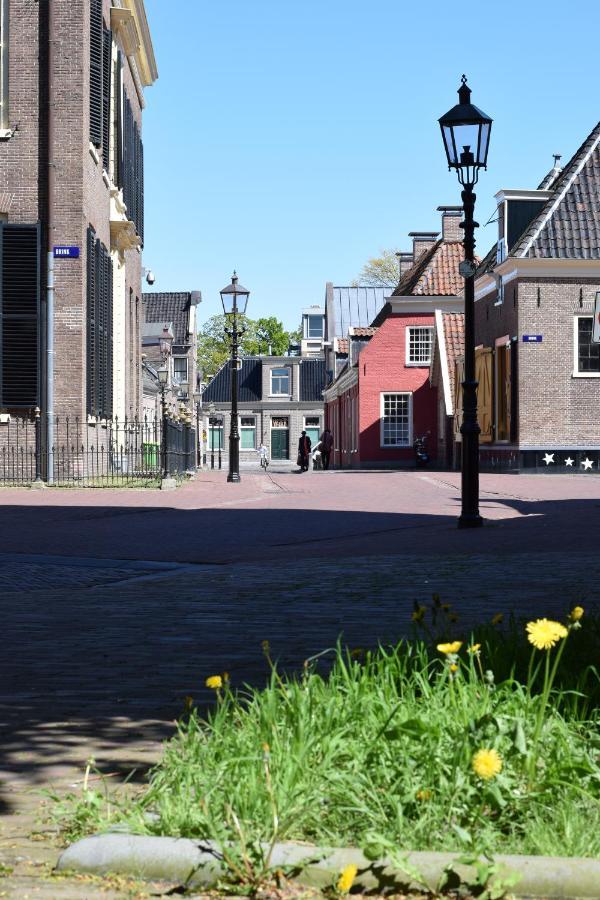 "In De Kloosterhof" Gratis Prive Parkeren Acomodação com café da manhã Assen Exterior foto