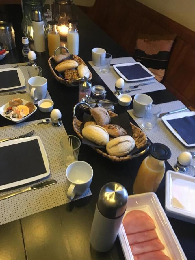 "In De Kloosterhof" Gratis Prive Parkeren Acomodação com café da manhã Assen Exterior foto